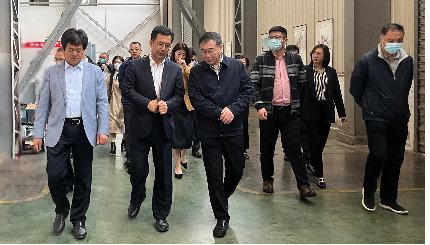 吉林省發(fā)改委一級巡視員張志勇一行蒞臨日發(fā)精機考察交流