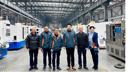縣委常委、宣傳部長(cháng)錢(qián)王煒一行蒞臨日發(fā)精機調研走訪(fǎng)